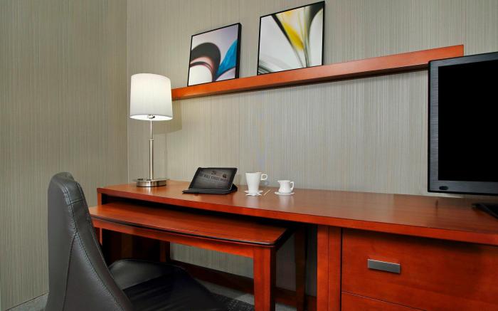 Courtyard by Marriott Oakland Downtown