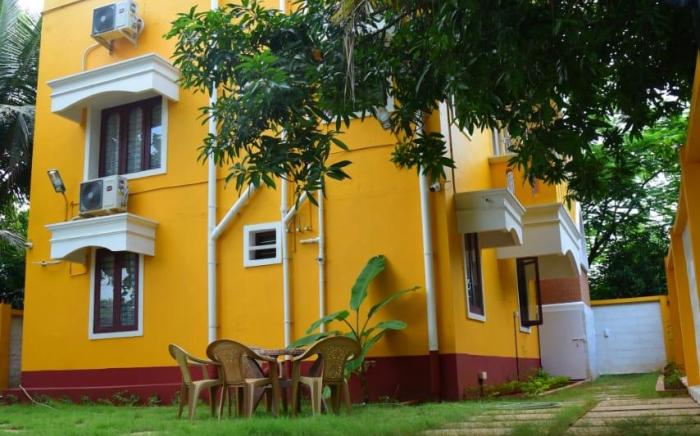 Paradise Yellow Villa