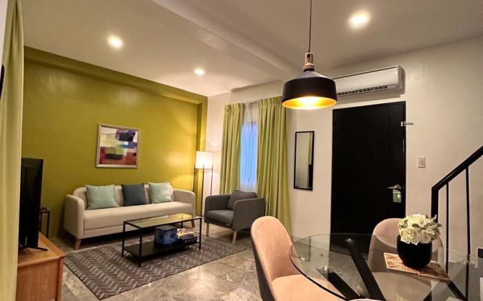 Two Bedroom Apartment Deluxe in Araneta City Cubao