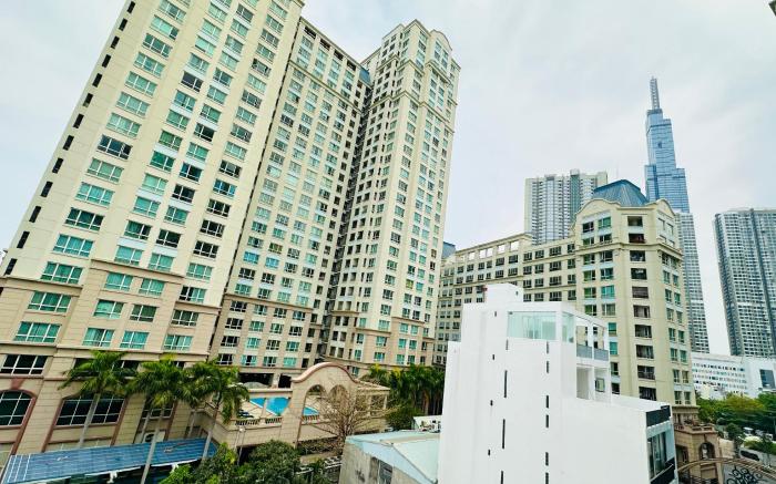 Modern Rooftop Hidden Gem* 