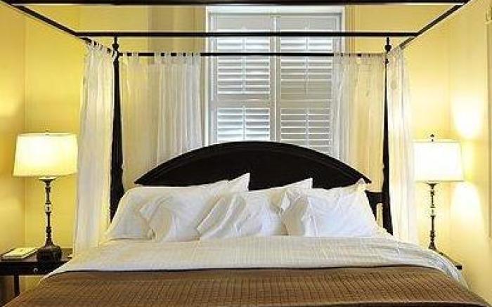 Plantation House Bed & Breakfast