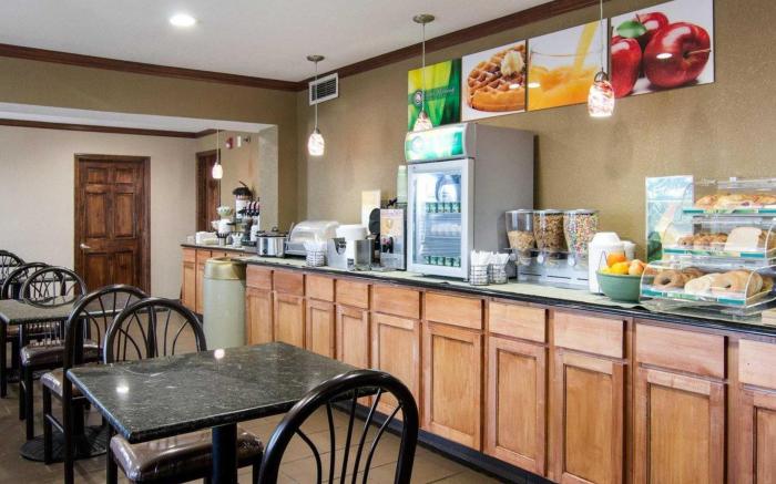 Quality Inn Merriam Kansas City