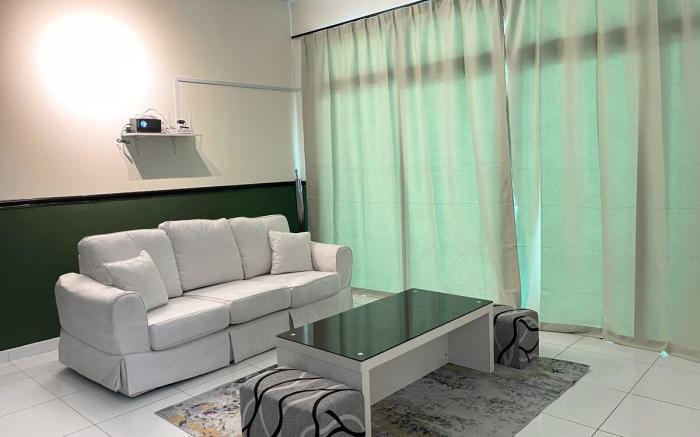 SkyLoft Projector Home | 3bed2Bath Bukit Indah