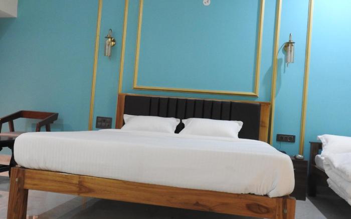 Nueva Boarding And Lodging