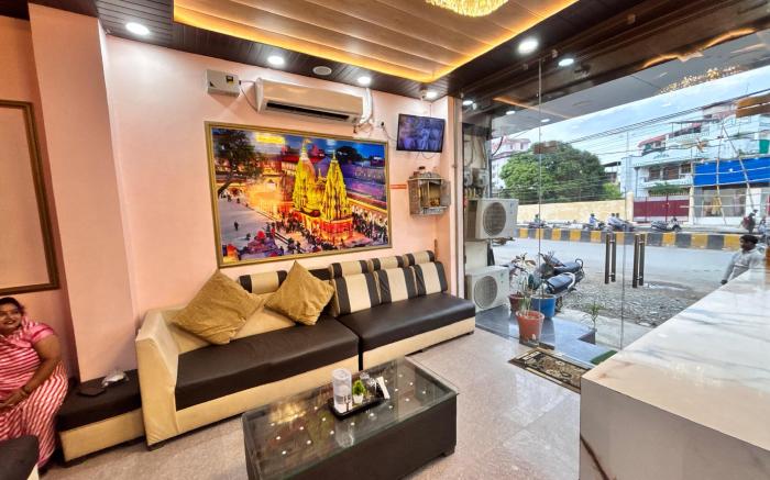 Hotel Chandra Dreams 