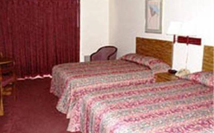 Seaside Inn & Suites