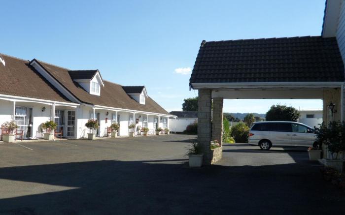 Malones Spa Motel