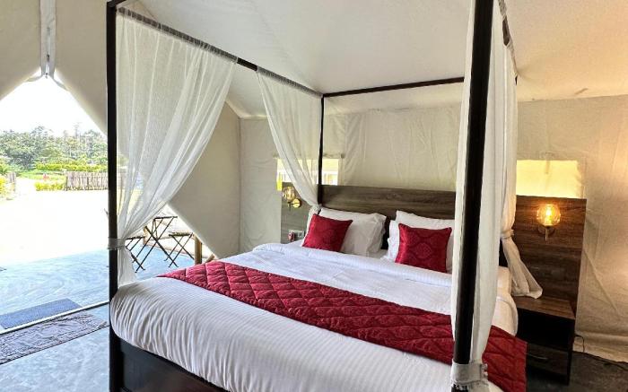 REDBERRY'S LUXURY STAY