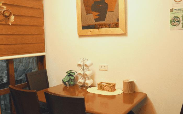 Mishaela & Shadrach Room (Twin BR)