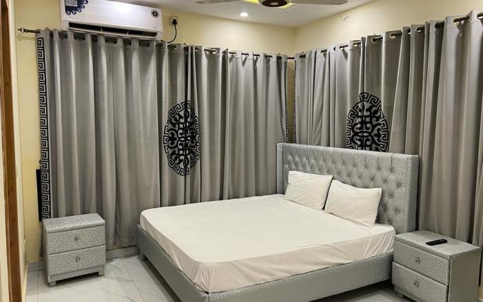 Lavish Guest House G-8