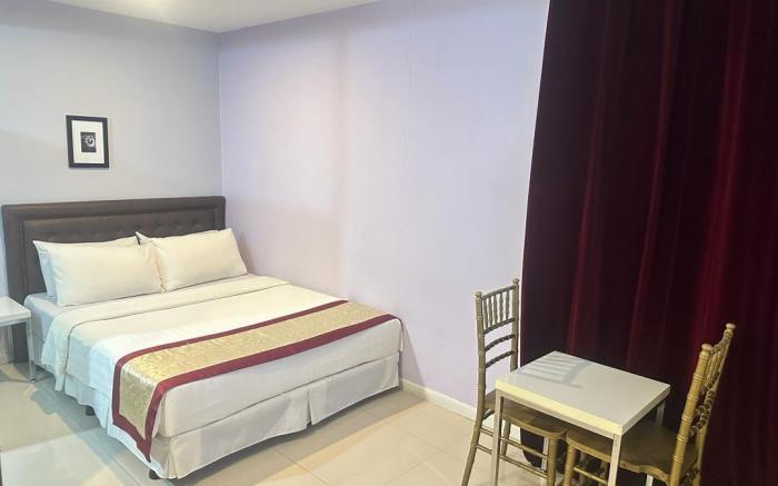 KINGSMAN BOUTIQUE HOTEL