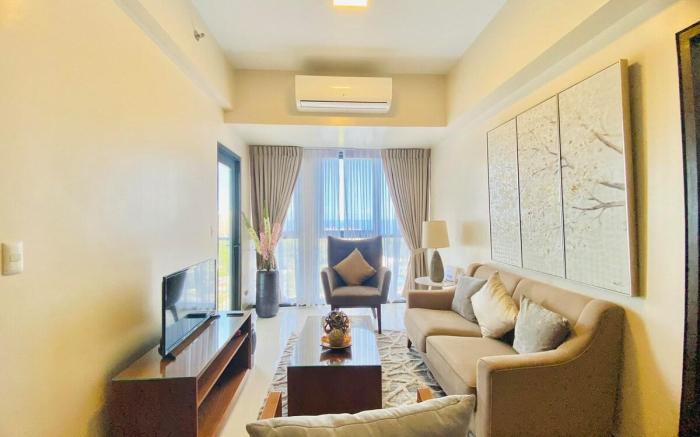 One bedroom with  2 beds  bathroom+pool and gym.