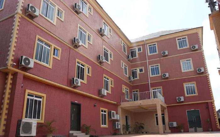 Grand Decent Hotel and Suites