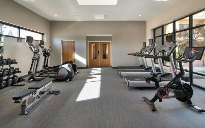 Courtyard by Marriott Bakersfield