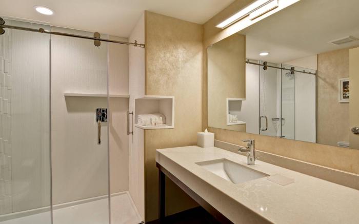 Courtyard by Marriott Long Island Islip/Courthouse Complex