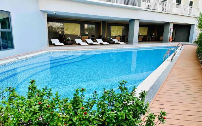 SMDC Lush unit w PS4, HBO, pools, garden, playarea
