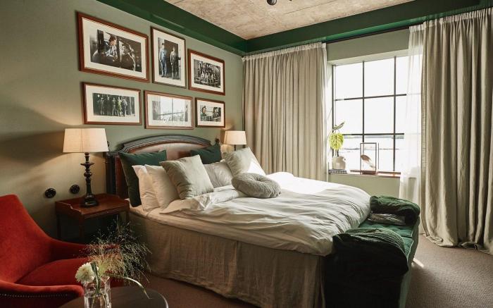 Steam Hotel