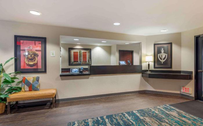 Studio 6 Extended Stay Chicago  Lisle   IL