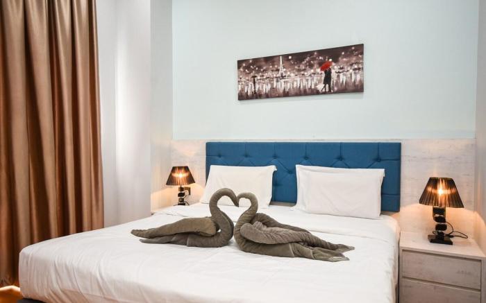 Tritower Premium Suite 41【Superb SG Causeway View】