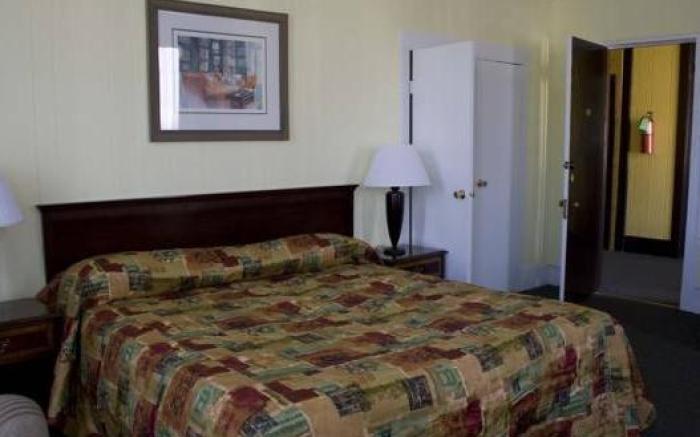 Hotel Wayne