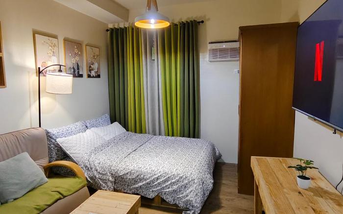 Deluxe Studio - Fast WiFi, Netflix, Free Pool