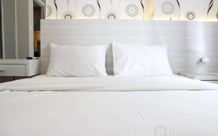 Relaxing 1BR Parahyangan Residence By Travelio