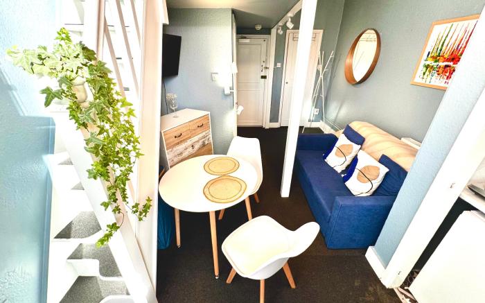 Kensington Gardens - Split Level Double Studio
