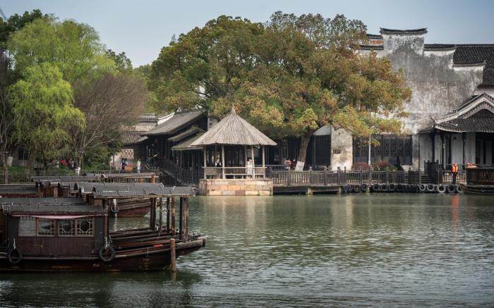 Ting Jian·Musu Private Soup Design Homestay (South Gate of Wuzhen Xizha Scenic Area)
