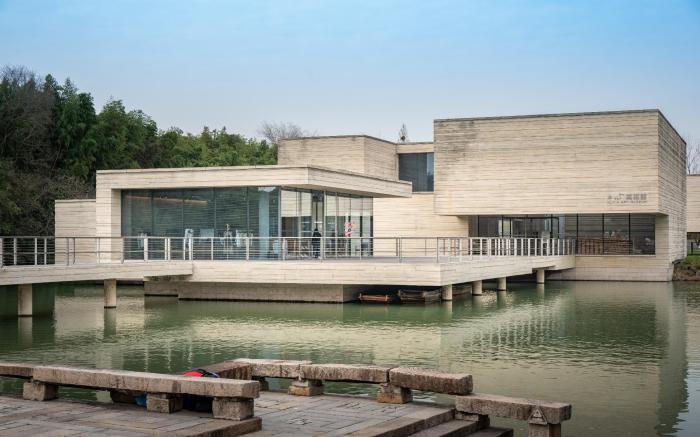 Ting Jian·Musu Private Soup Design Homestay (South Gate of Wuzhen Xizha Scenic Area)