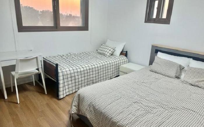 Incheon Airport Hue House (Double Room B)