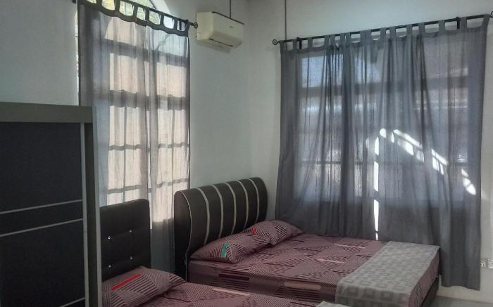 Khalish'a Homestay  