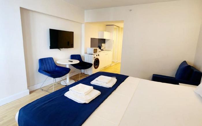 Orbi City Apartment - Sea View