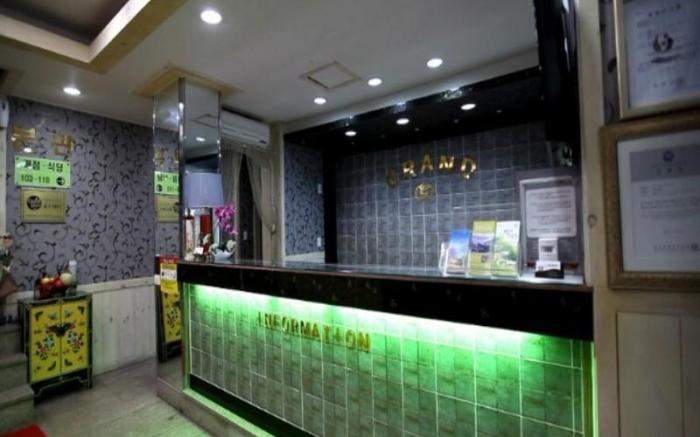 Sokrisan Grand Hotel