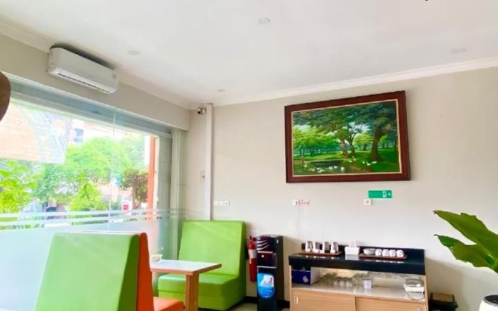 Cabin Hotel Sutomo