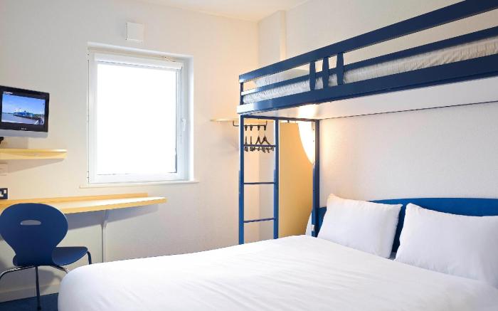 B&B HOTEL Nimes Caissargues