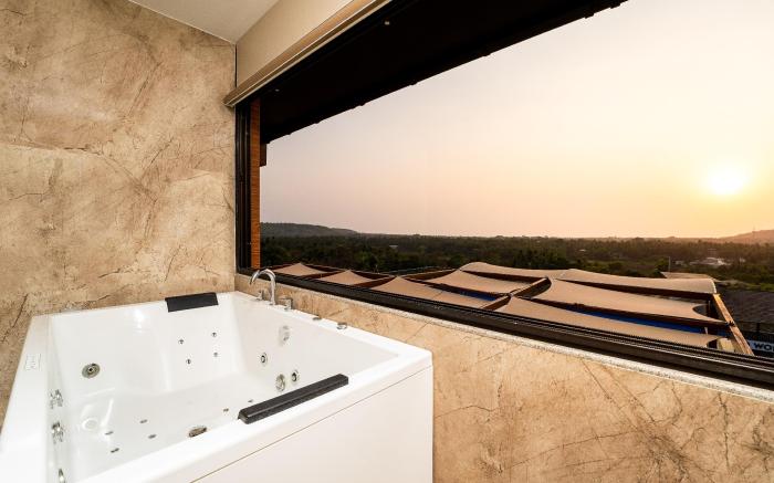 HOLITEL ANJUNA GOA 