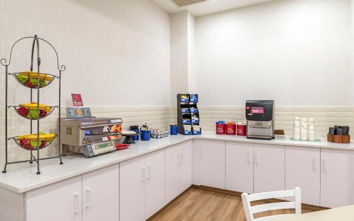 Best Western Plus Crossroads Inn and Suites