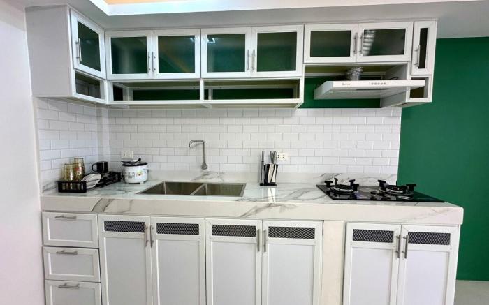 Solstice Suites by Moral Estate (good for 52 pax)