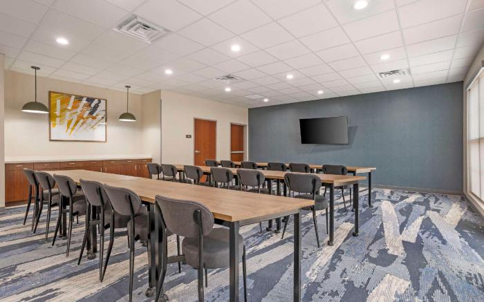 Comfort Inn & Suites Huntsville Near University