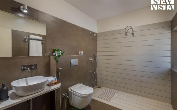 StayVista at Silver Grove