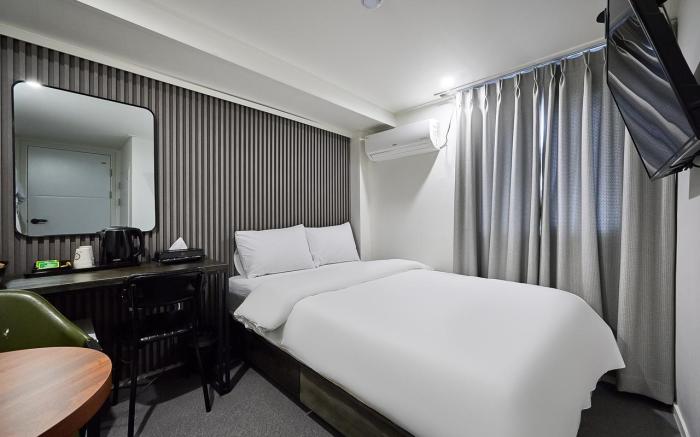 Dongdaemun History and Culture Park Station Hotel Chloe