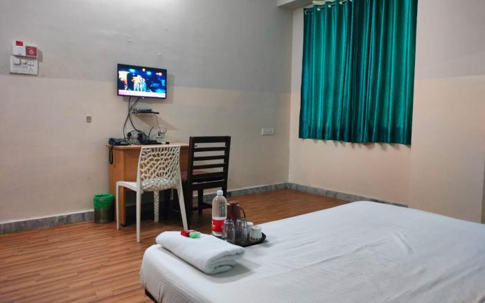 HOTEL GOLD HORN AND BANQUETS