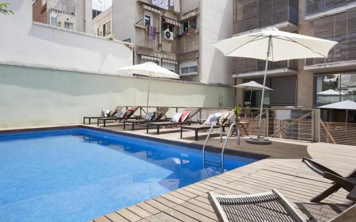 Loft in Barcelona with Terrace and Pool