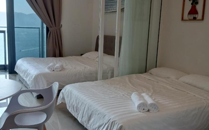 Seaview Sunset Suite - The Shore 