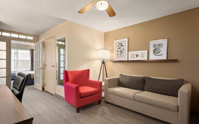 Country Inn & Suites by Radisson, Milwaukee Airport, WI