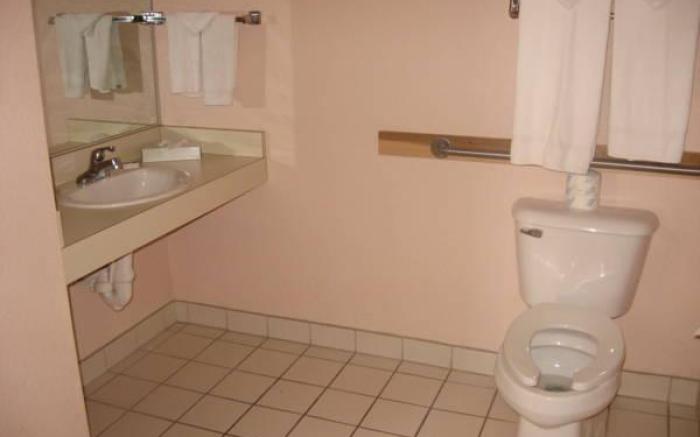 Mackinaw Budget Inn