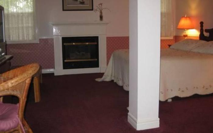 Canterbury Inn