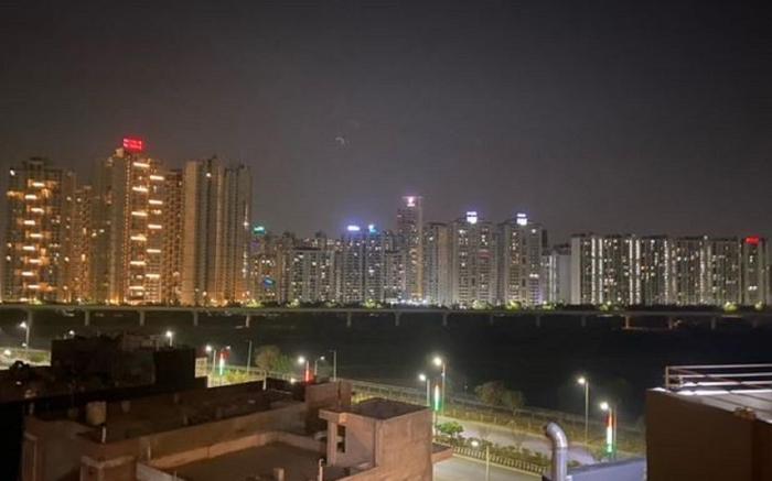 Umen Hotel Sector 49