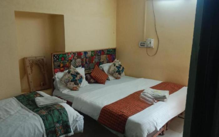 Neem Guest House By GRB