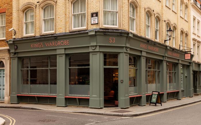 Native Kings Wardrobe, St Pauls